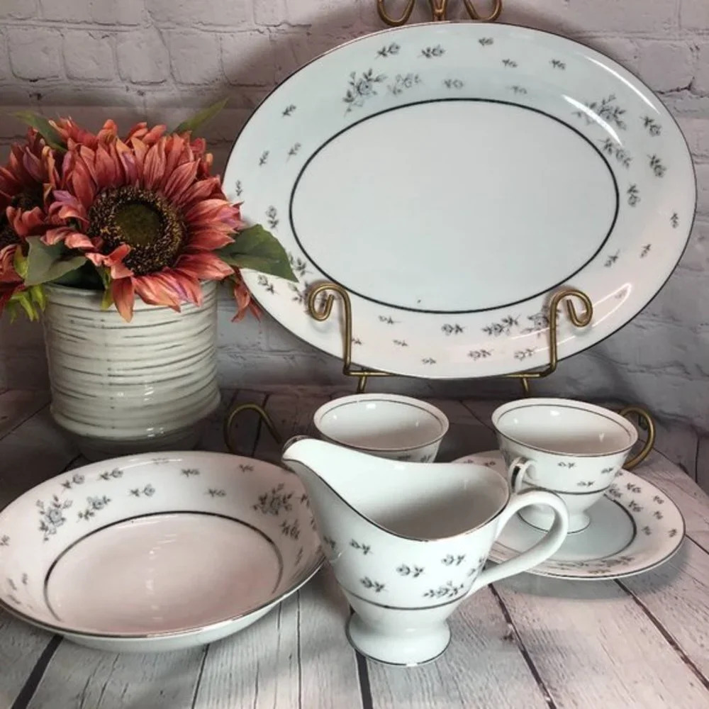 vintage NORLEANS fine china dinnerware made in Japan LORIENT